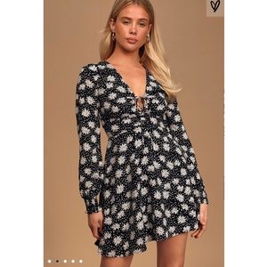 Lulus Keep Going Black White Floral Skater